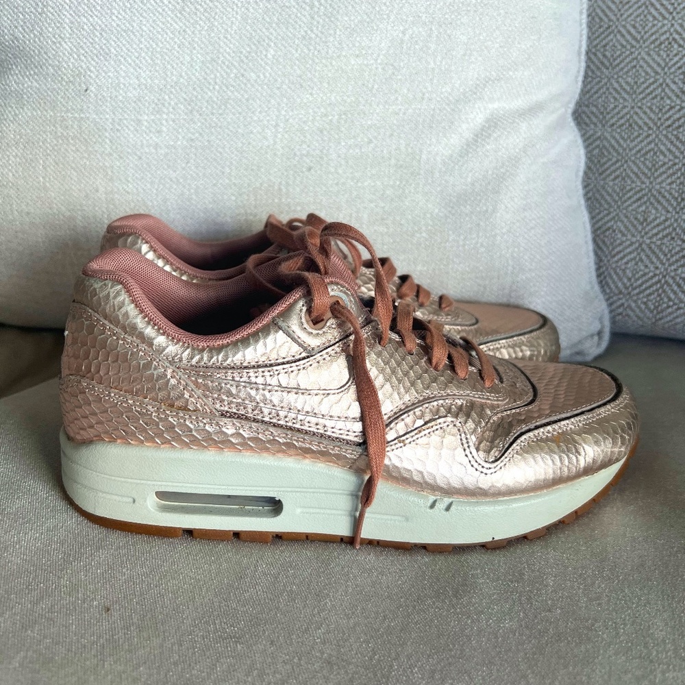 Nike Rose Gold Snake Metallic Air Max 7